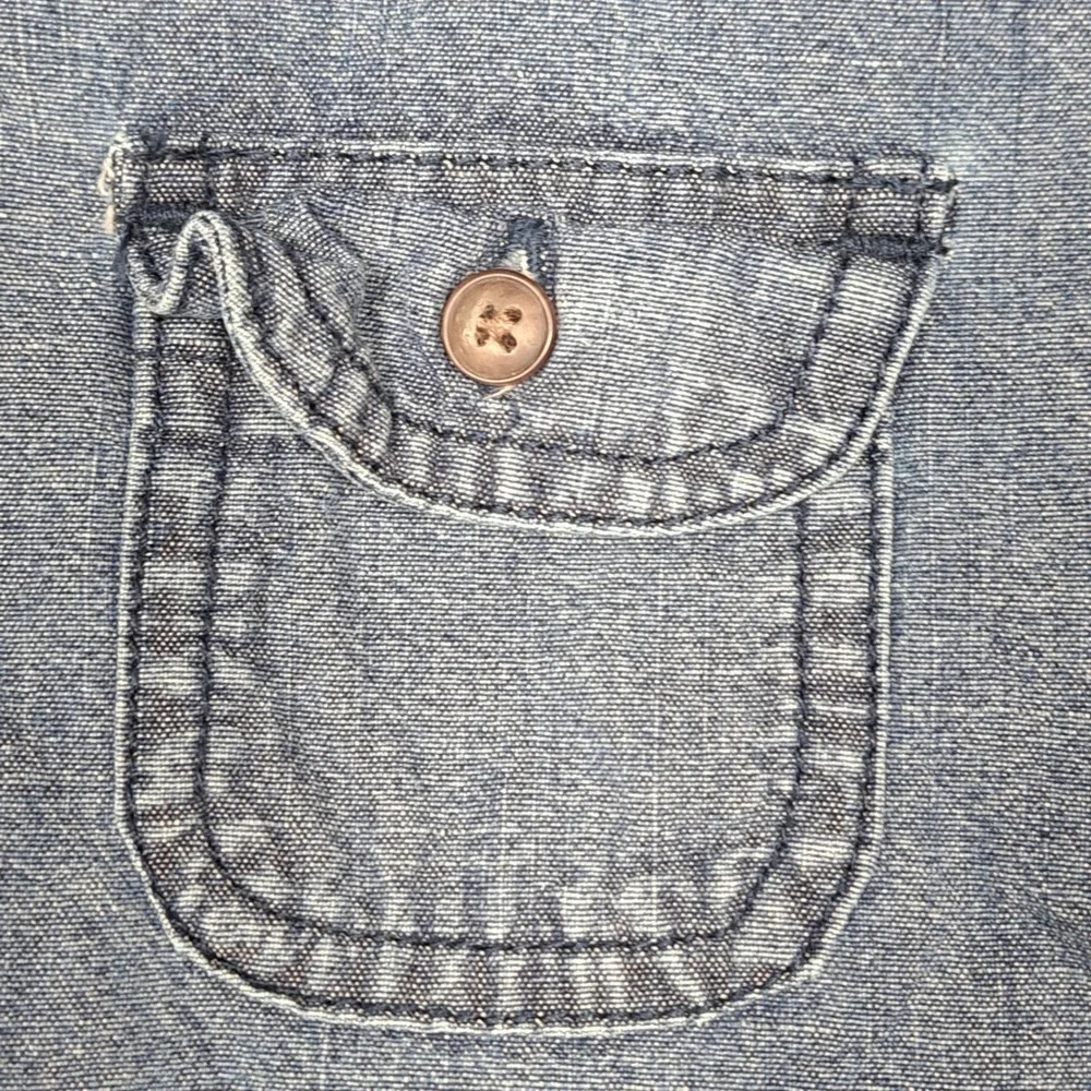 OshKosh Bgosh Kids Blue Denim Long Sleeve Button Down Shirt Size 12 Dual Pockets